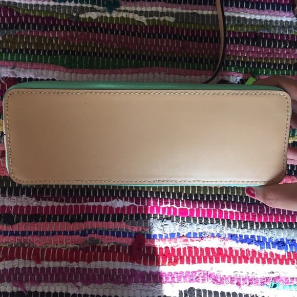 Kate Spade New York Millie Crossbody - Picture 4 of 8